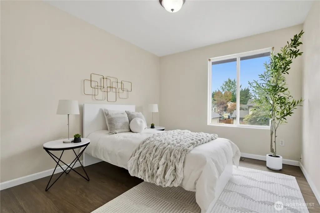 13232 NE 130th Place Kirkland WA 98034