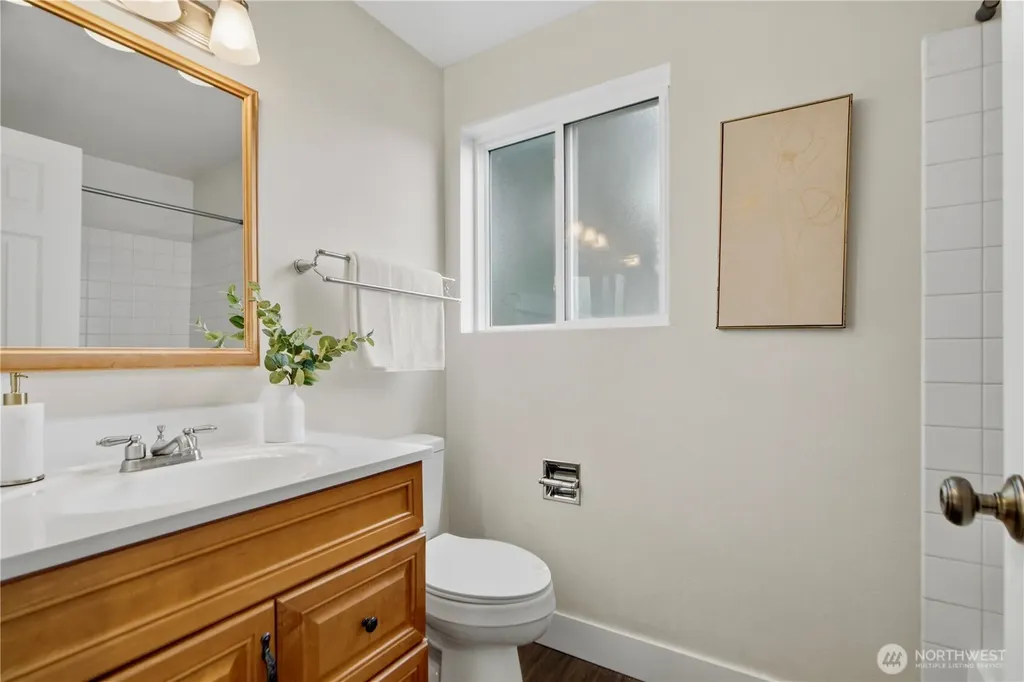 13232 NE 130th Place Kirkland WA 98034