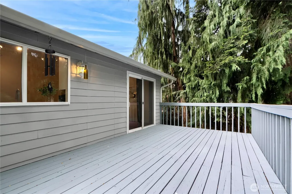 13232 NE 130th Place Kirkland WA 98034