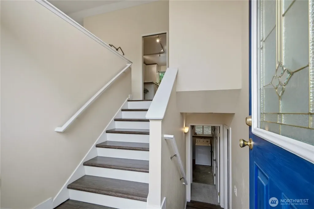 13232 NE 130th Place Kirkland WA 98034