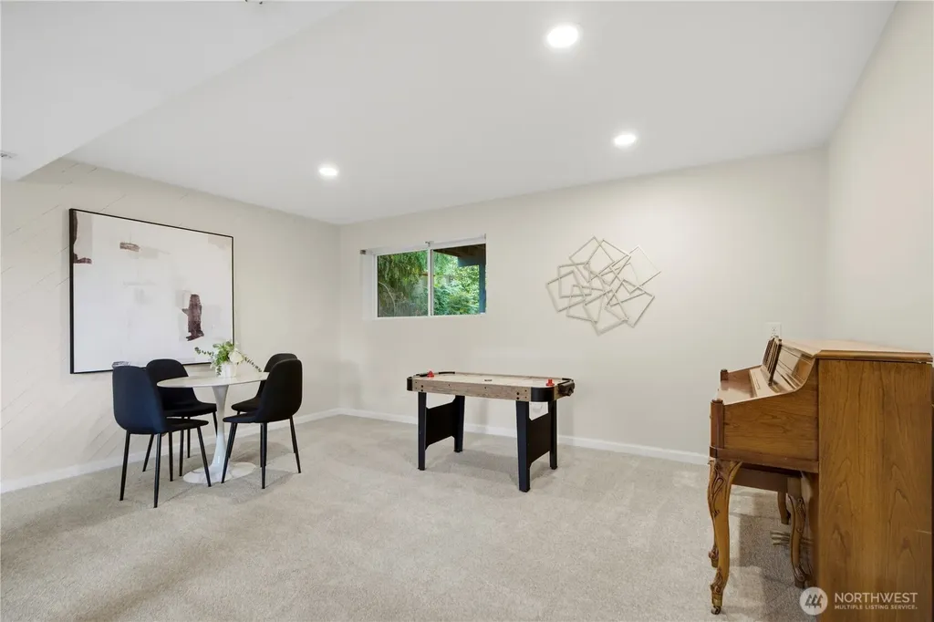 13232 NE 130th Place Kirkland WA 98034