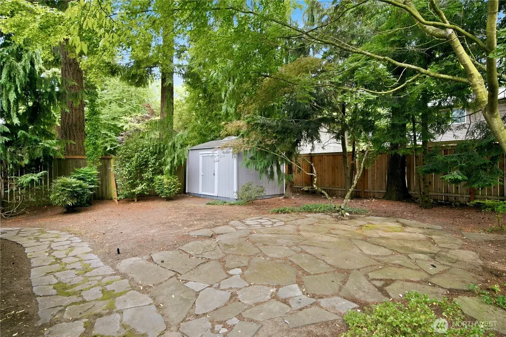 13232 NE 130th Place Kirkland WA 98034
