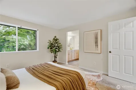 13232 NE 130th Place Kirkland WA 98034