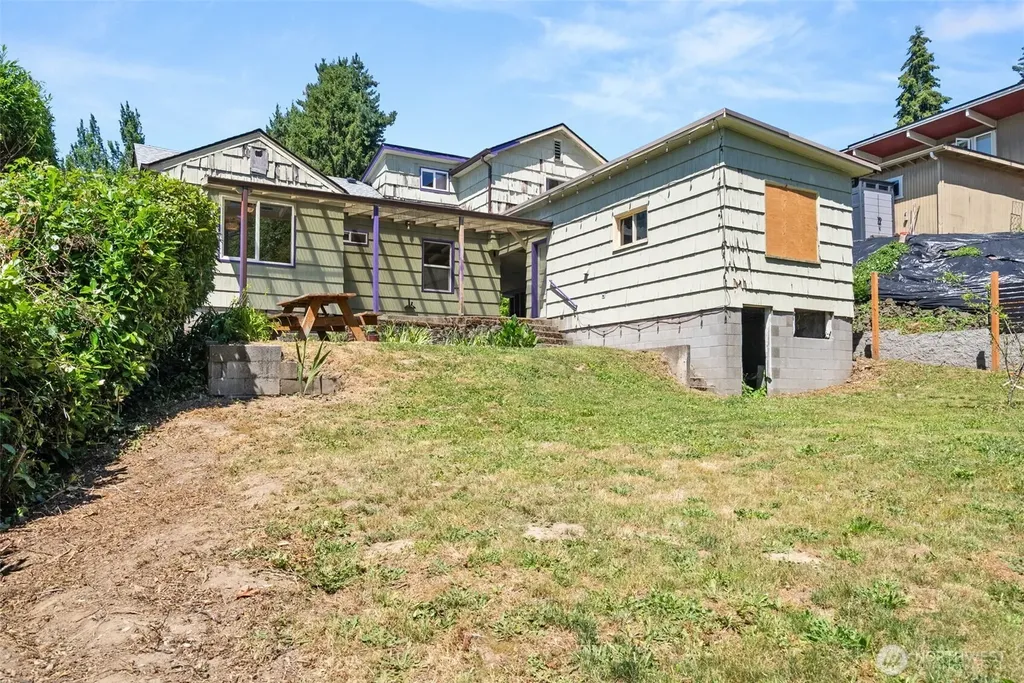 1515 7th Avenue SE Olympia WA 98501