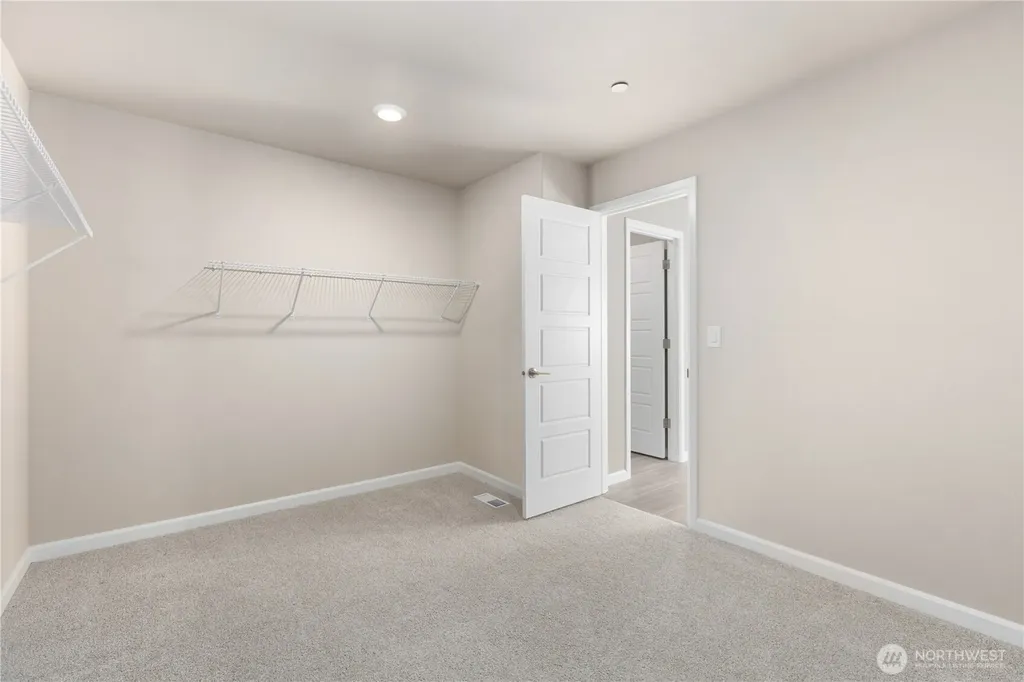 12005 SE 299th Place Auburn WA 98092