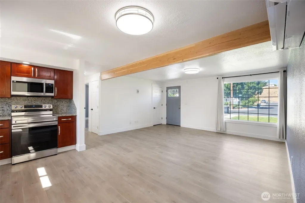 1545 Mary Street Moses Lake WA 98837