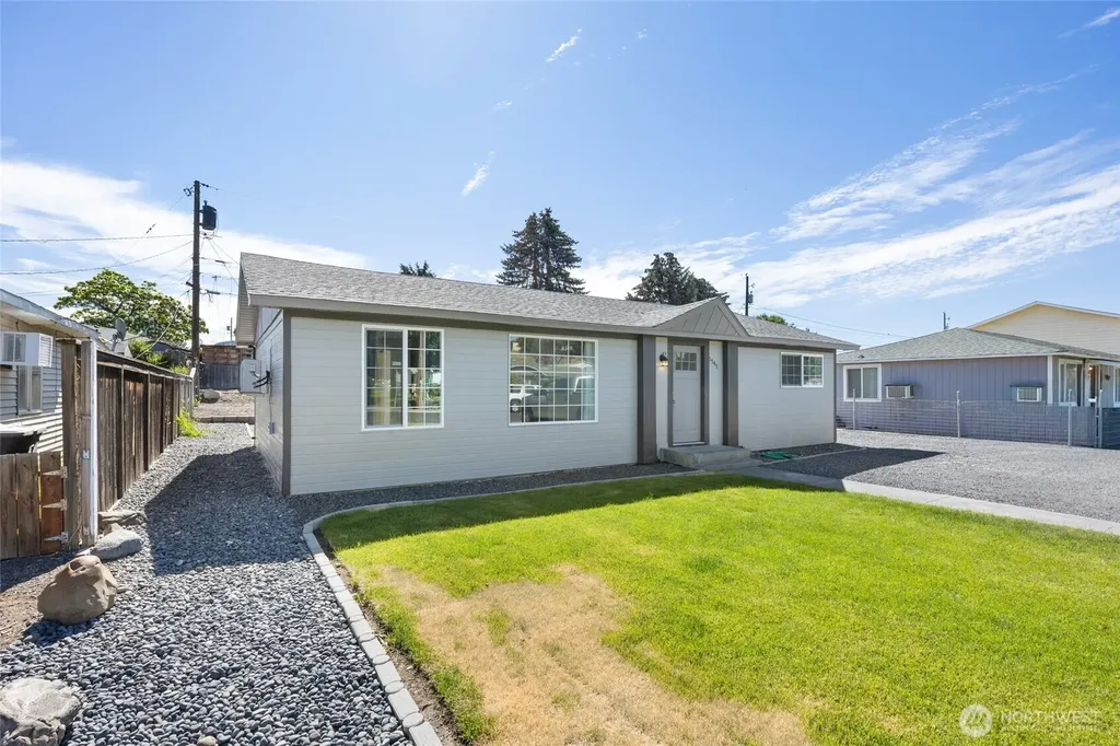 1545 Mary Street Moses Lake WA 98837