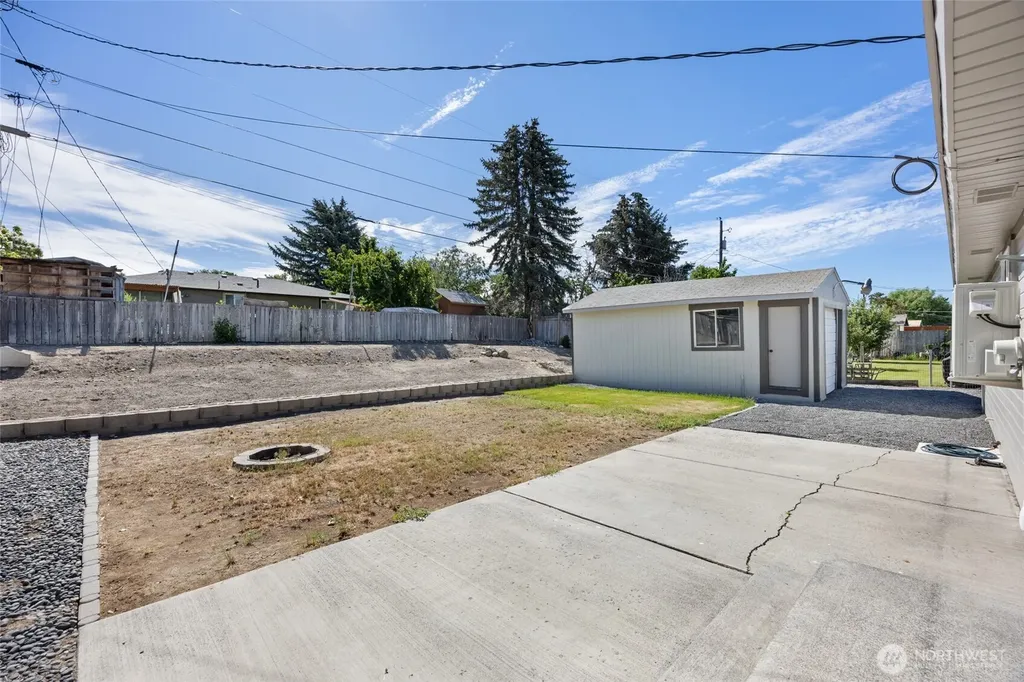 1545 Mary Street Moses Lake WA 98837