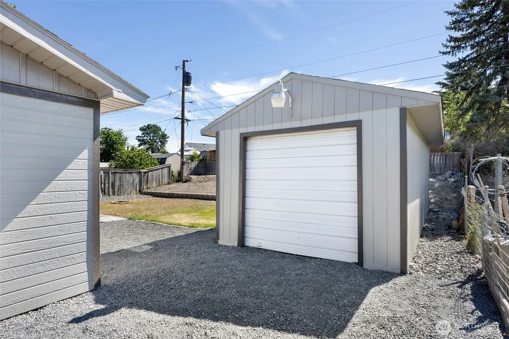 1545 Mary Street Moses Lake WA 98837