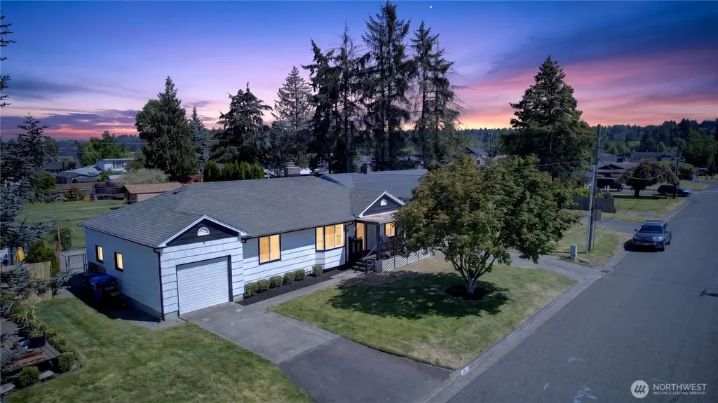 607 14th Street SW Puyallup WA 98371