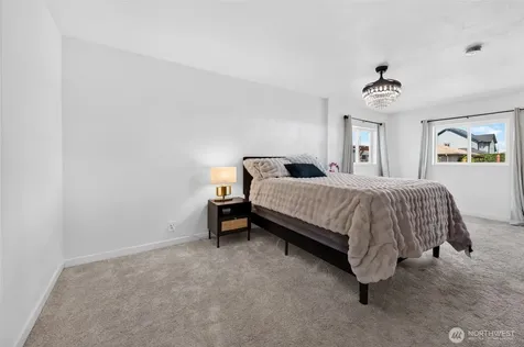 607 14th Street SW Puyallup WA 98371
