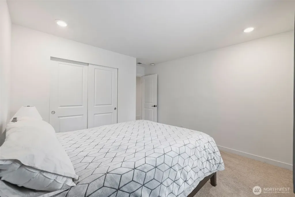 30250 117th Court SE Auburn WA 98092