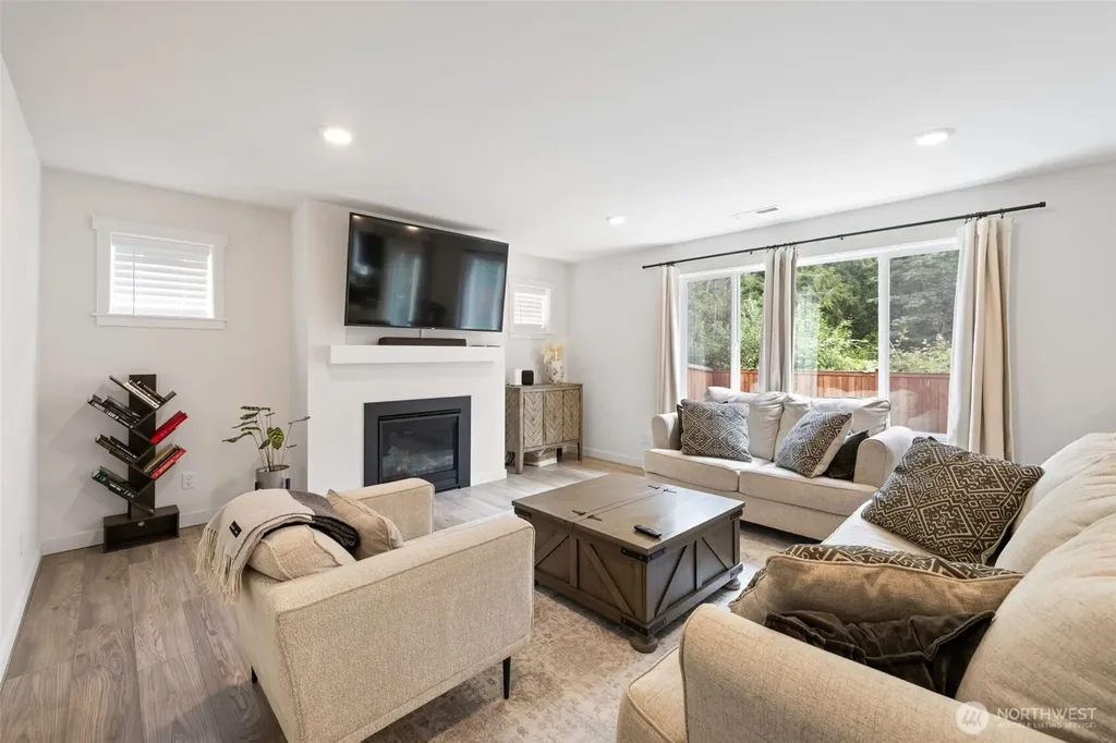 30250 117th Court SE Auburn WA 98092