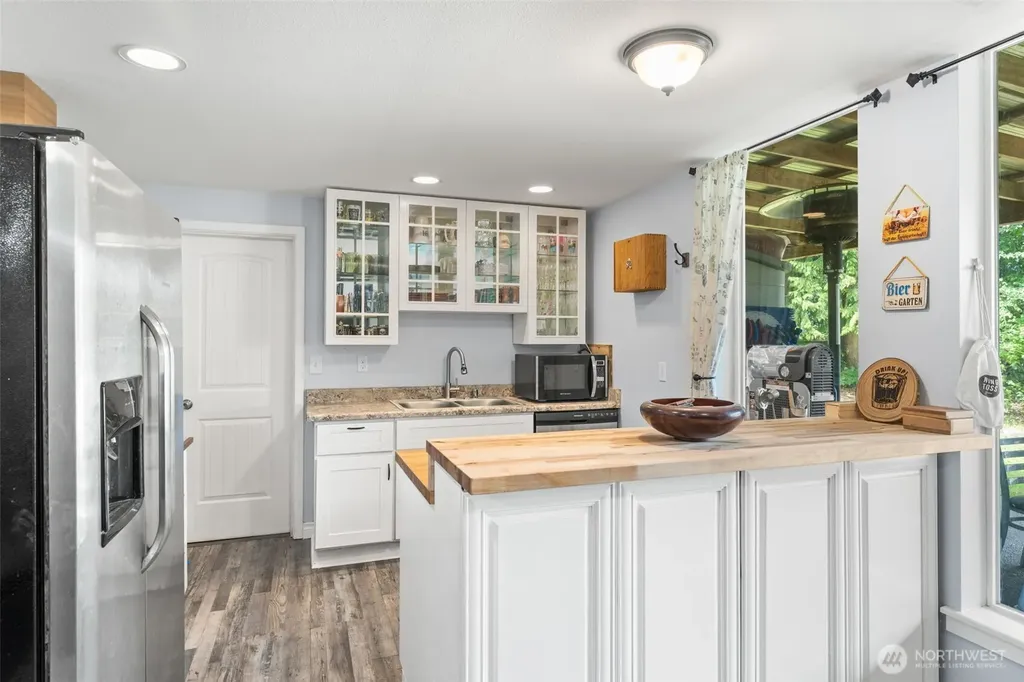 19515 Ap Tubbs Road E Carbonado WA 98323