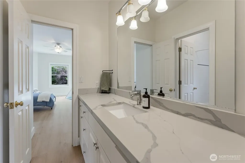 22132 NE 114th Street Redmond WA 98053