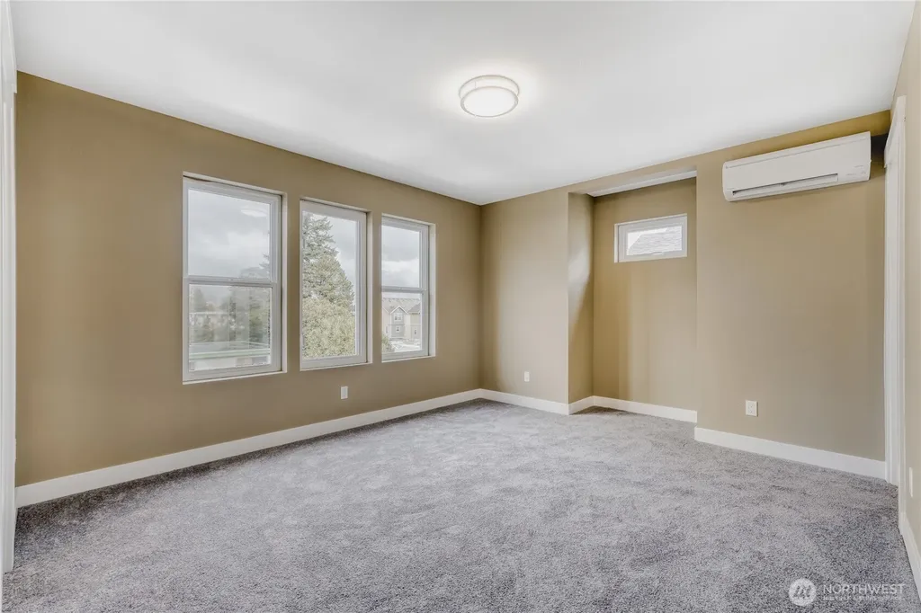 3403 S 144th Lane Tukwila WA 98168