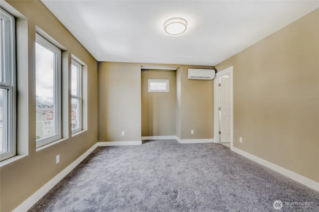 3403 S 144th Lane Tukwila WA 98168