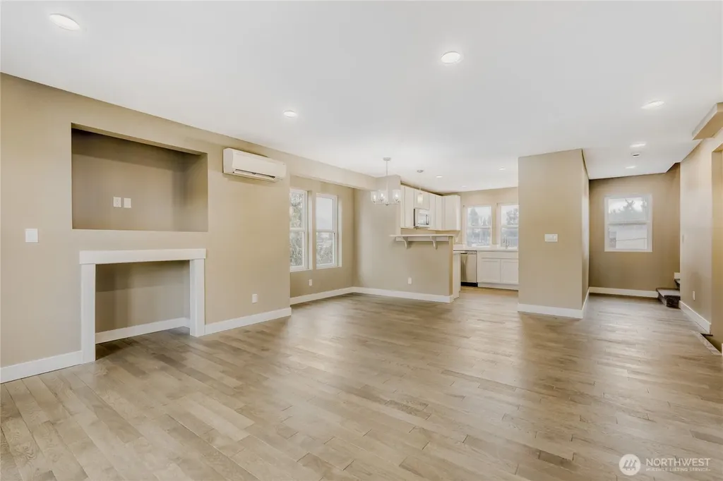 3403 S 144th Lane Tukwila WA 98168