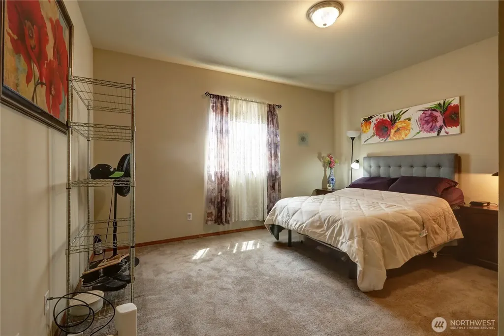 1014 E. 71st Street Court Tacoma WA 98404