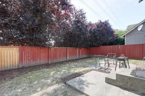 1014 E. 71st Street Court Tacoma WA 98404
