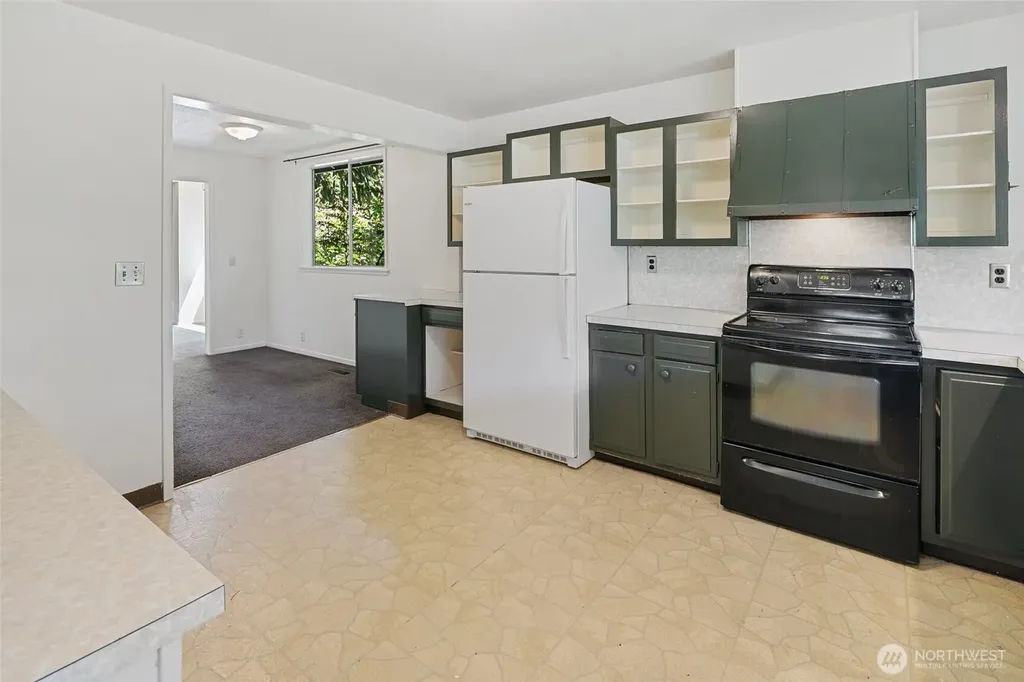 10045 10th Avenue SW Seattle WA 98146