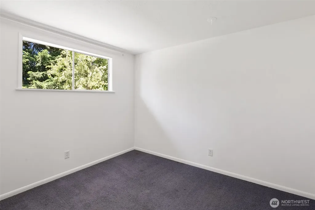 10045 10th Avenue SW Seattle WA 98146