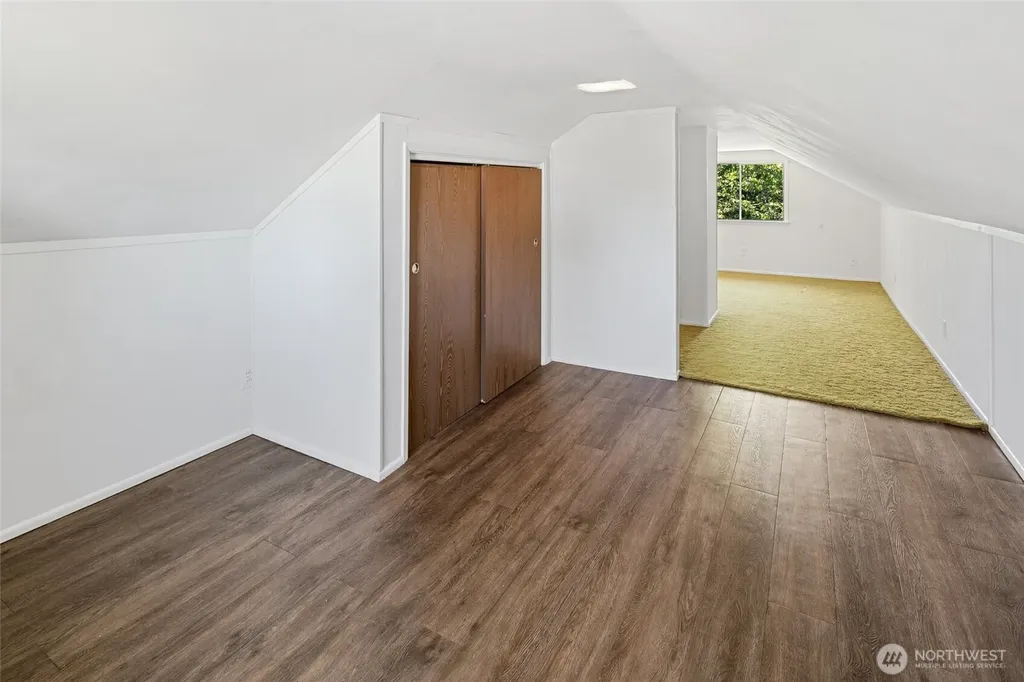 10045 10th Avenue SW Seattle WA 98146