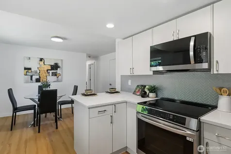 10407 170th Avenue NE Redmond WA 98052