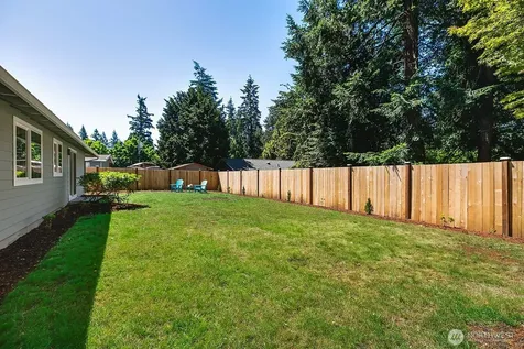 10407 170th Avenue NE Redmond WA 98052