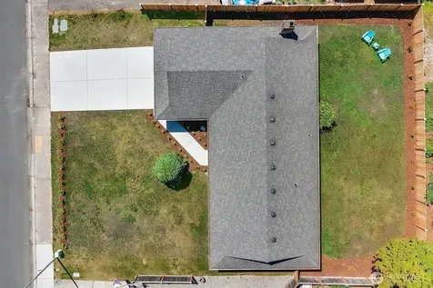 10407 170th Avenue NE Redmond WA 98052