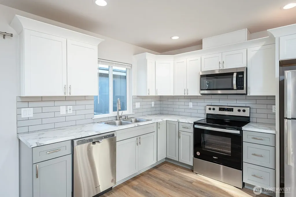 1325 Shaw Street Moses Lake WA 98837