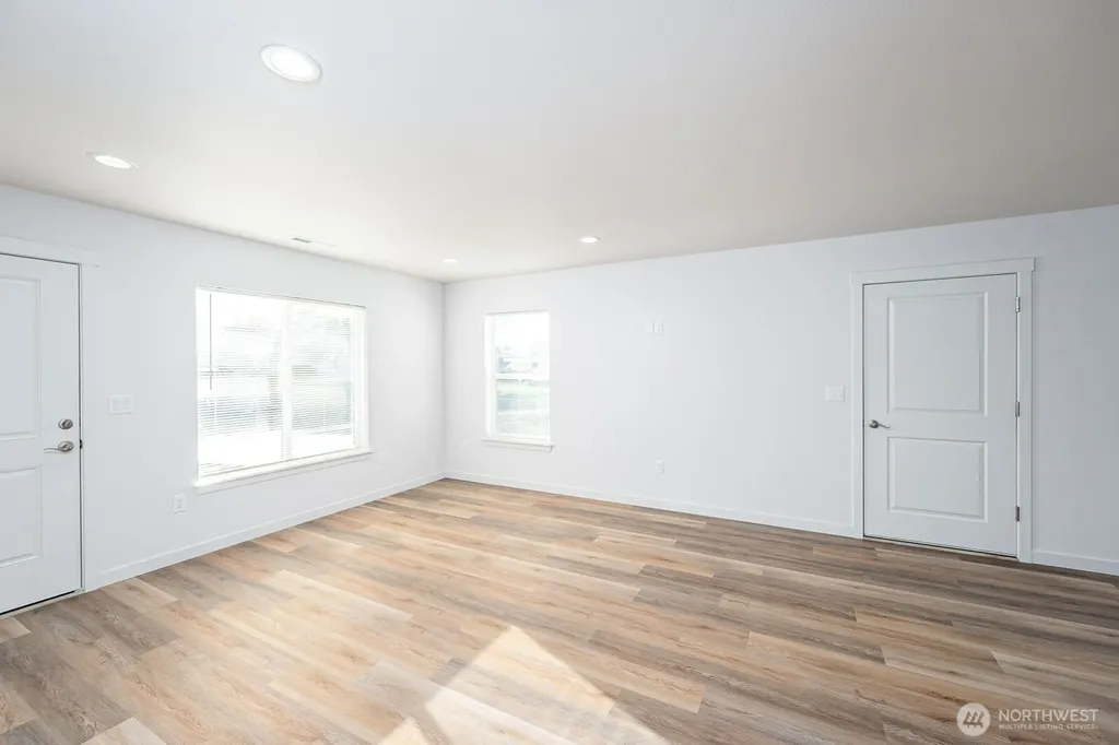 1325 Shaw Street Moses Lake WA 98837