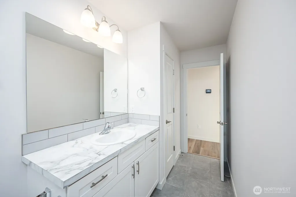 1325 Shaw Street Moses Lake WA 98837