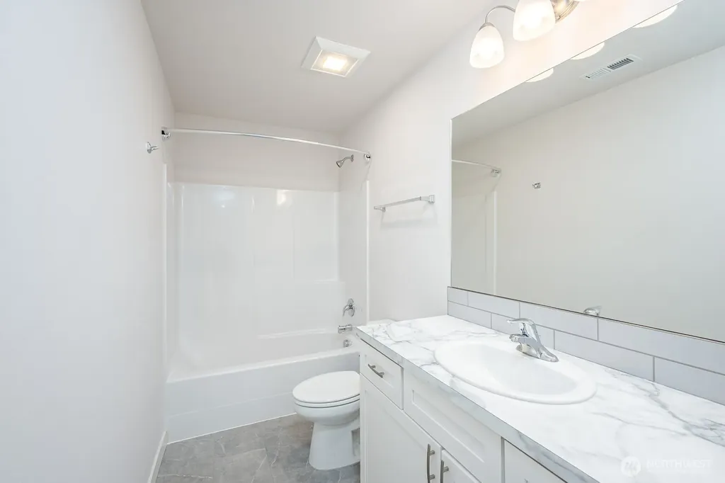 1325 Shaw Street Moses Lake WA 98837
