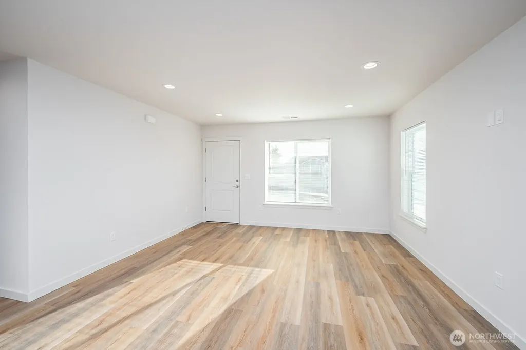 1325 Shaw Street Moses Lake WA 98837