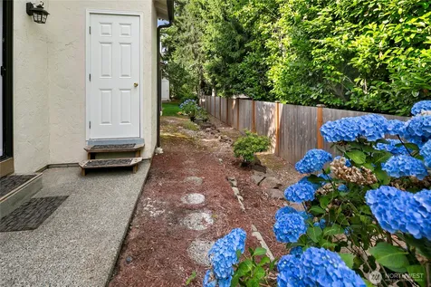 14124 74th Place NE Kirkland WA 98034