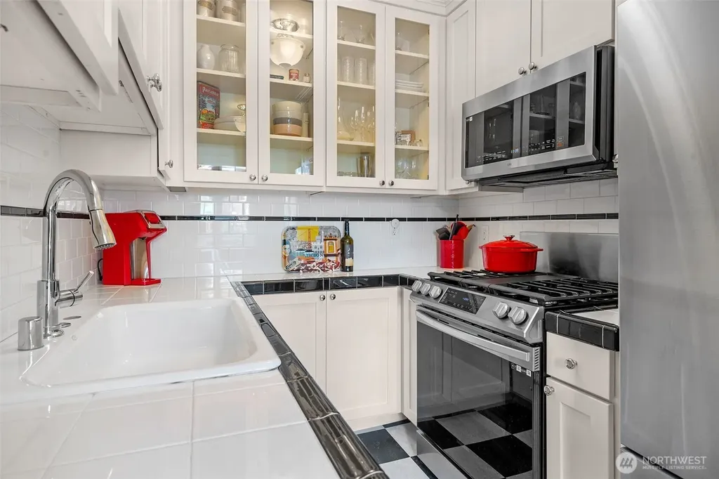 405 Prospect Street Seattle WA 98109