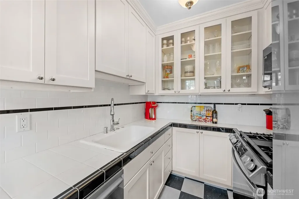 405 Prospect Street Seattle WA 98109