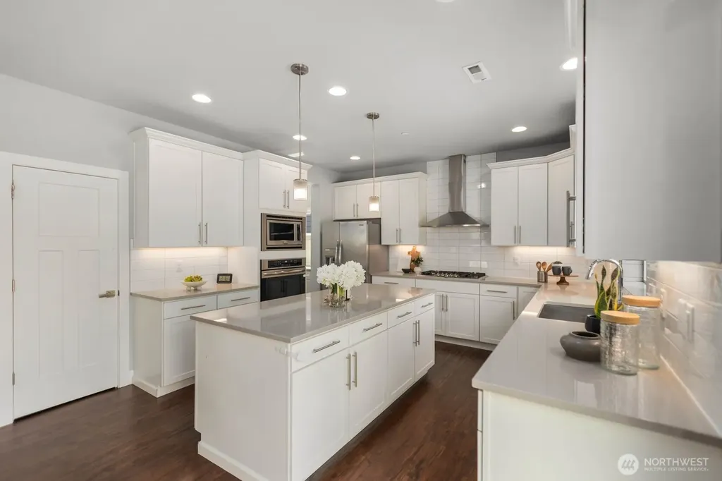 111 153rd Street SW Lynnwood WA 98087