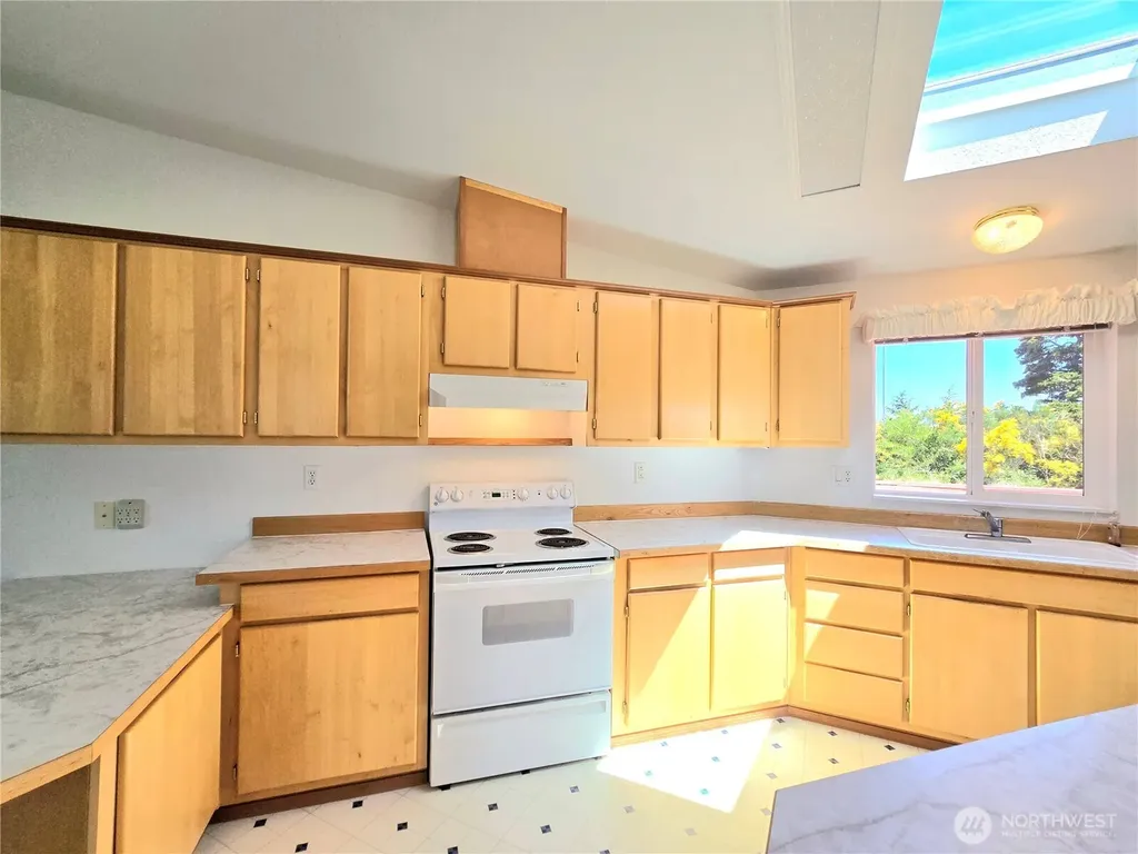 509 E Pacific Avenue Westport WA 98595