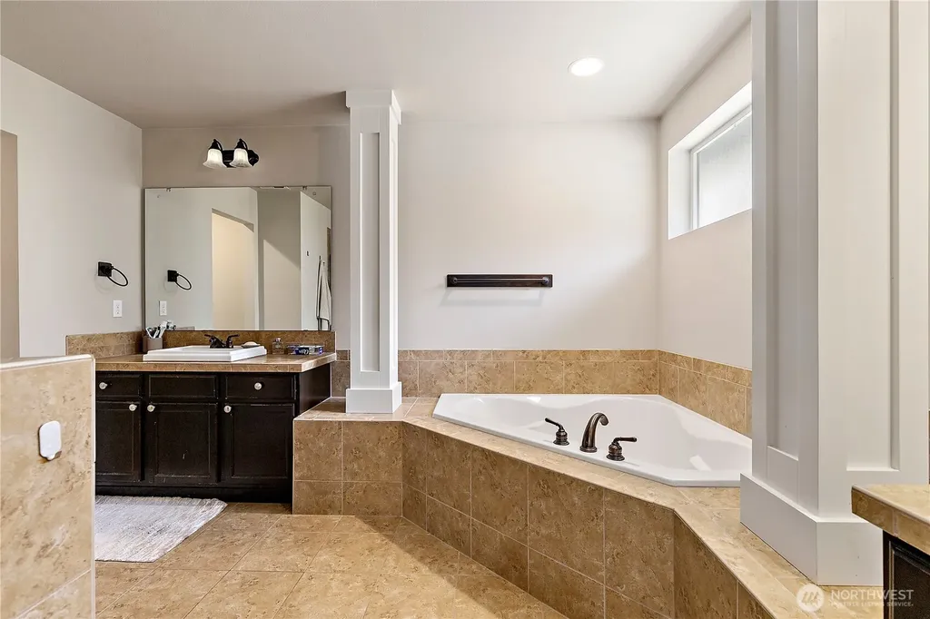 15407 61st Place W Edmonds WA 98026