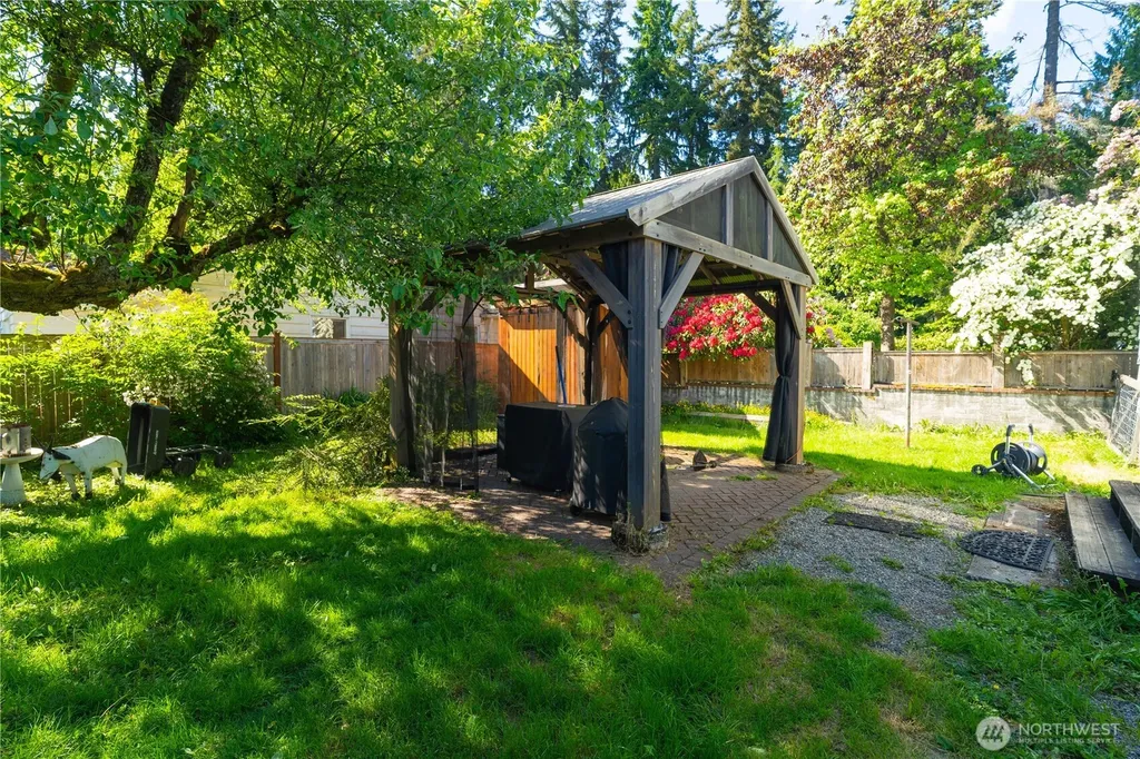 2043 Bethel Street NE Olympia WA 98506