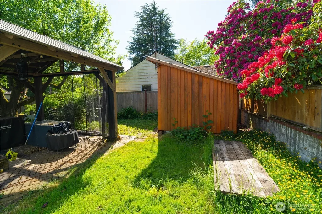 2043 Bethel Street NE Olympia WA 98506