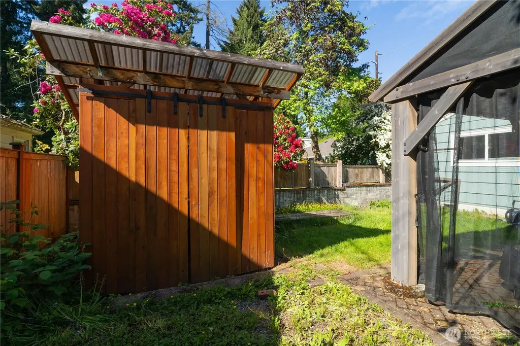 2043 Bethel Street NE Olympia WA 98506