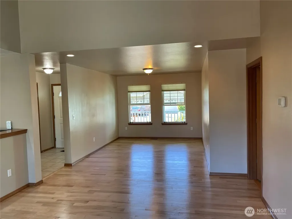 6209 25th Street NE Tacoma WA 98422