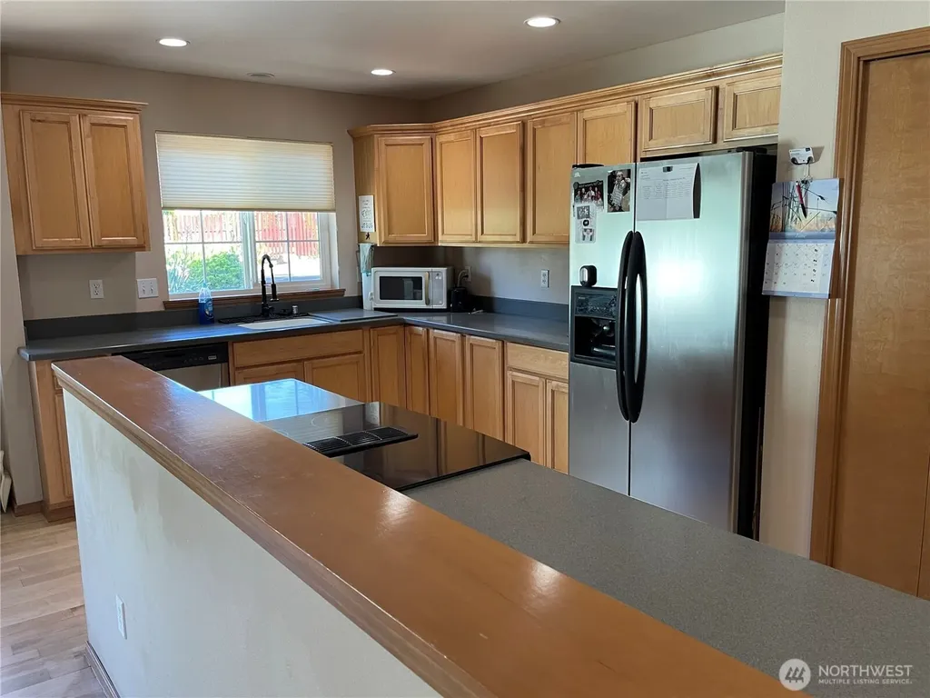 6209 25th Street NE Tacoma WA 98422