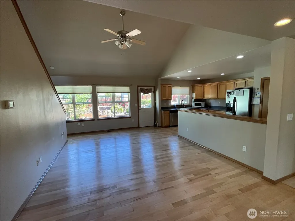 6209 25th Street NE Tacoma WA 98422