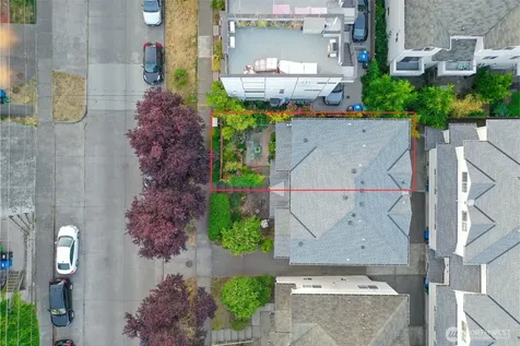 9426 Linden Avenue N Seattle WA 98103