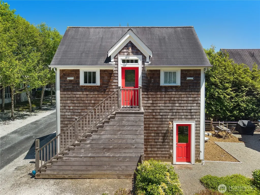 25 Lupine Lane Pacific Beach WA 98571