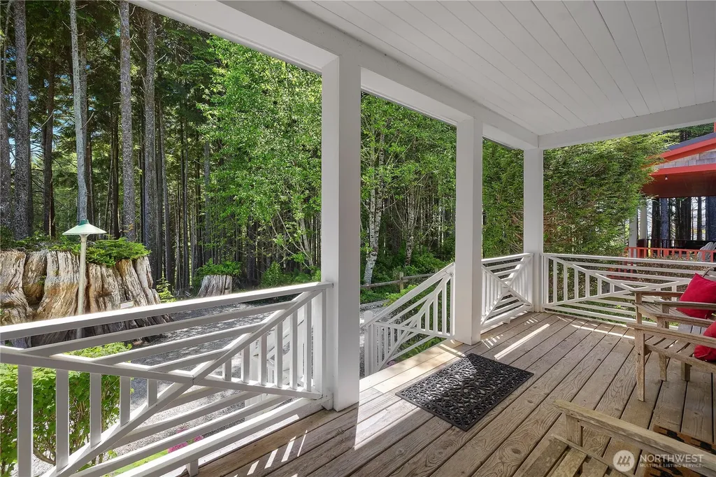 25 Lupine Lane Pacific Beach WA 98571
